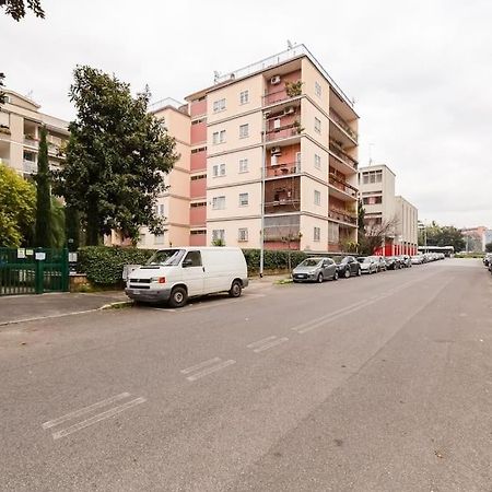 Exclusive Apartment In Eur Lake Rome Exterior photo