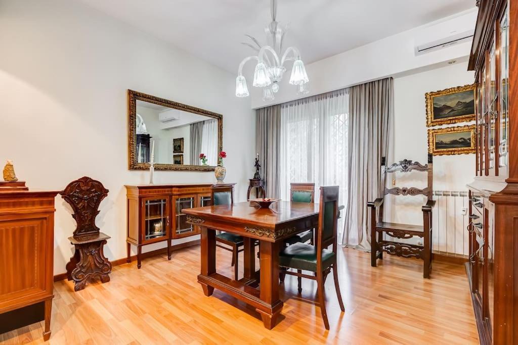 Exclusive Apartment In Eur Lake Rome Exterior photo
