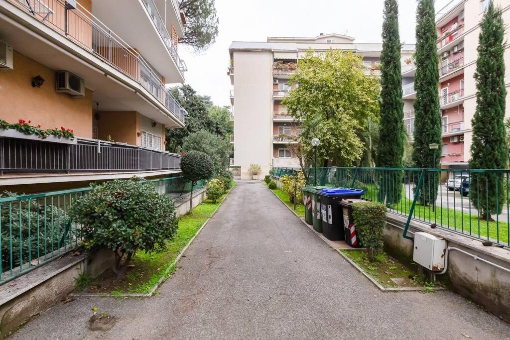 Exclusive Apartment In Eur Lake Rome Exterior photo