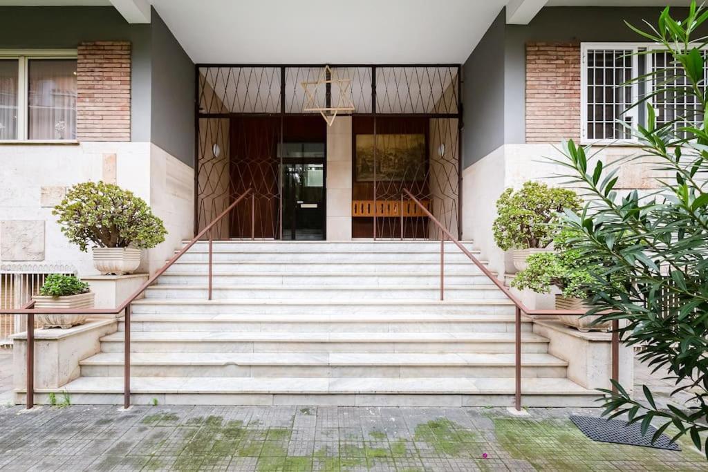 Exclusive Apartment In Eur Lake Rome Exterior photo