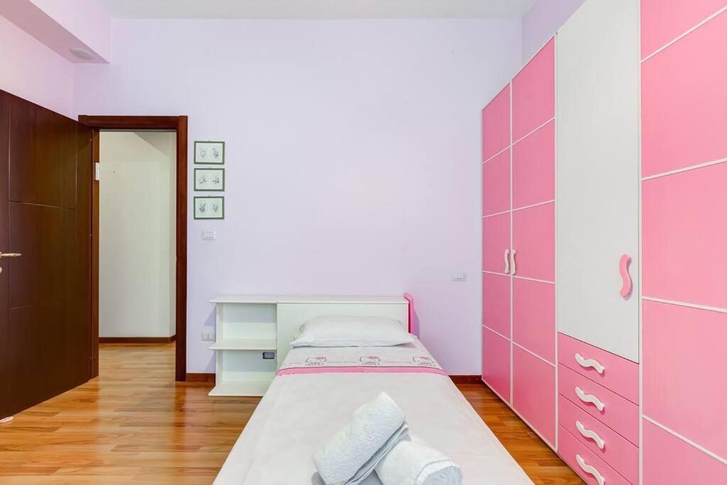 Exclusive Apartment In Eur Lake Rome Exterior photo