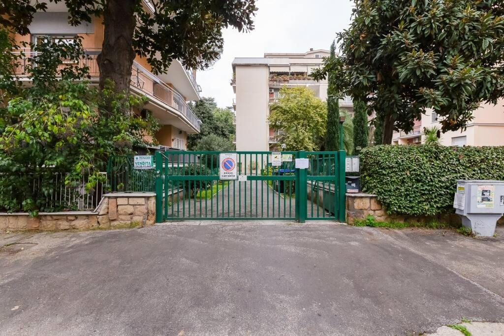 Exclusive Apartment In Eur Lake Rome Exterior photo
